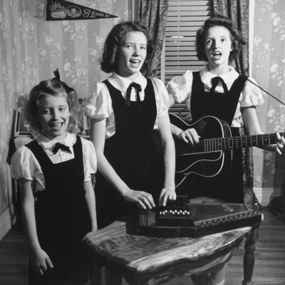 Country Western Singing Carter Sisters Anita, June and Helen, Singing, Playing Autoharp and Guitar