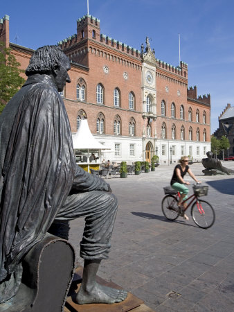 Roedhus, Hans Christian Andersen Statue, Odense, Funen, Denmark, Scandinavia, Europe