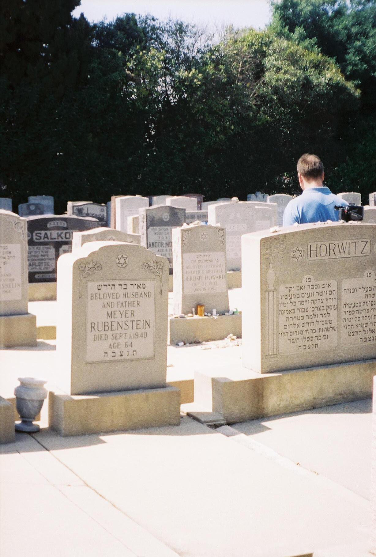 Curly Howard grave site