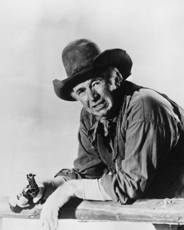 Walter Brennan - The Guns of Will Sonnett
