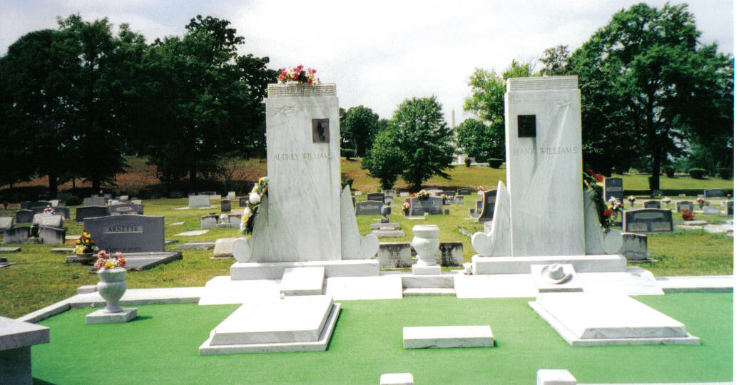 Hank Williams memorial grave site photo