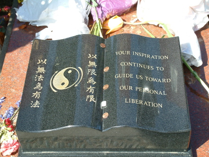 Bruce Lee Grave