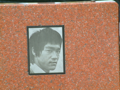 Bruce Lee Grave