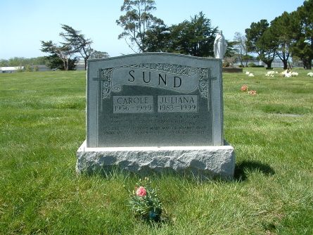 Carole Juli Sund Grave